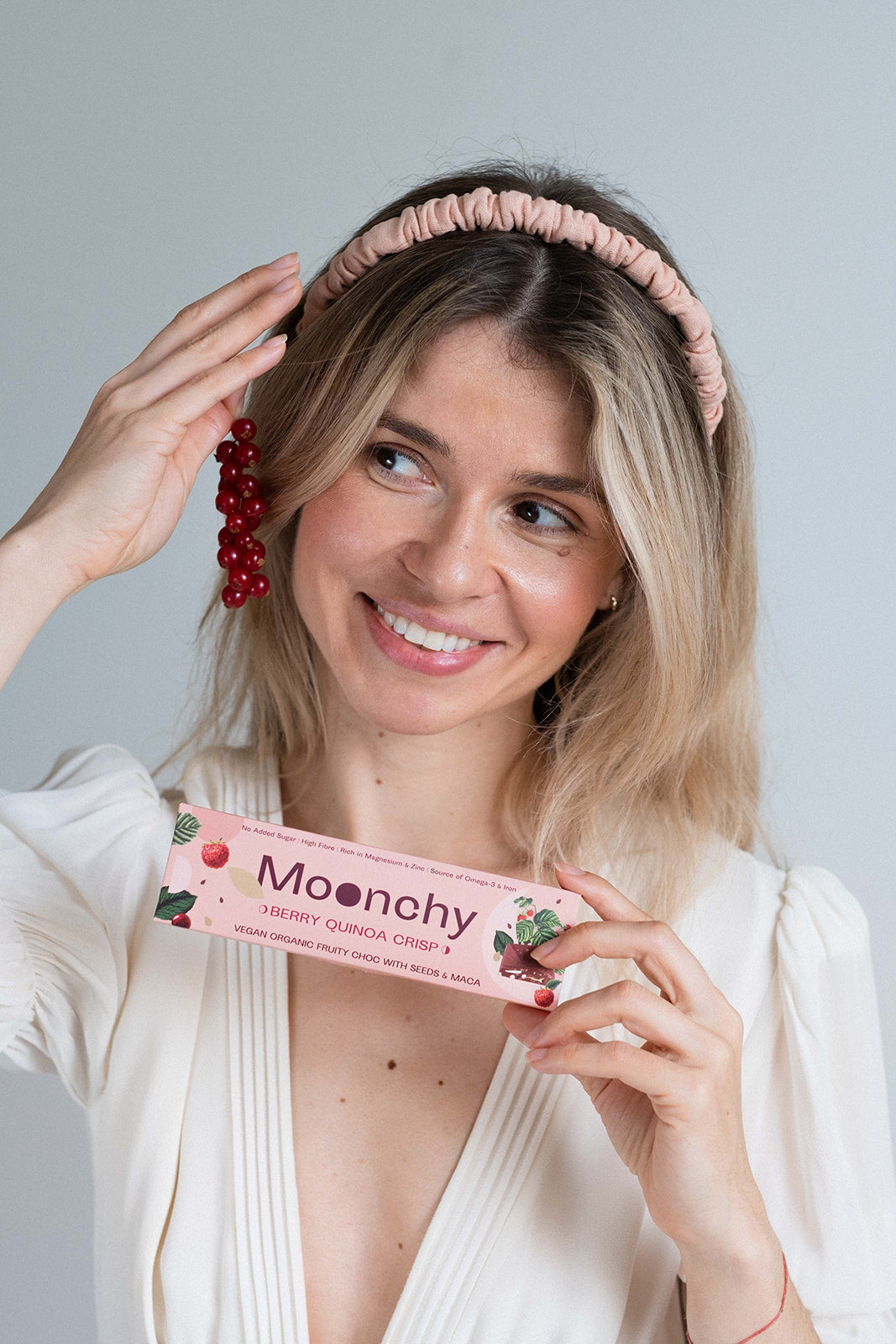 Moonchy Berry Quinoa Box (8 Bars)